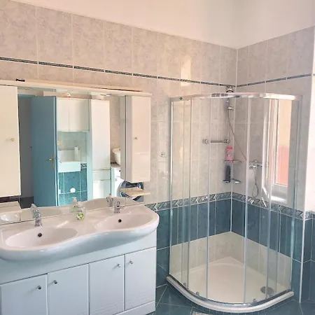 Prime Location Luxury Flat Lejlighed *